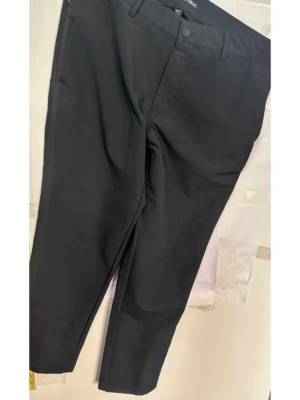 Banana Republic Men's Black Chinos size 34/29 black